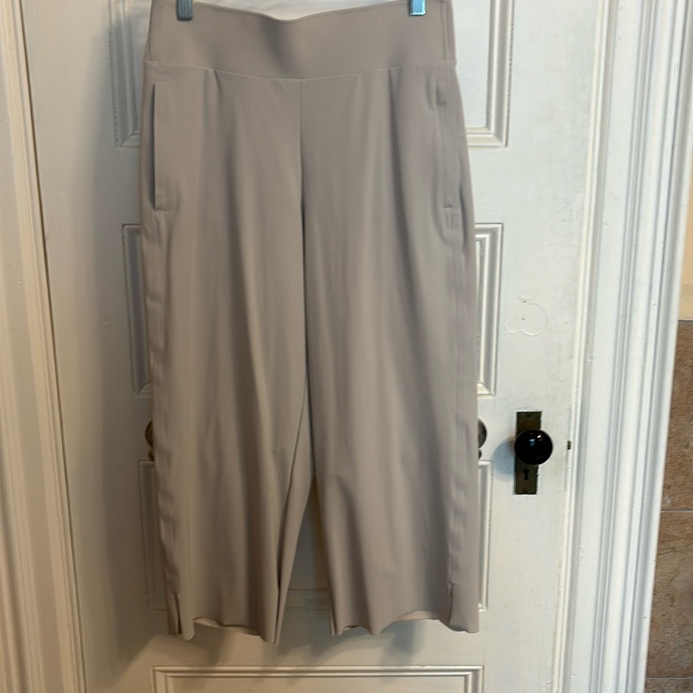 Athleta Cosmic Crop, light khaki color, size M